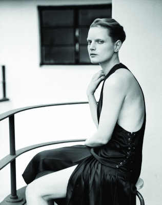 Guinevere van Seenus pic #876754