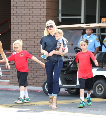photo 15 in Gwen Stefani gallery [id797835] 2015-03-20 00:00:00