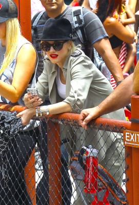 Gwen Stefani pic #653793