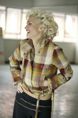 photo 8 in Gwen Stefani gallery [id103579] 2008-07-10 00:00:00