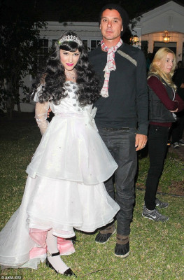 photo 27 in Gwen Stefani gallery [id676372] 2013-11-07 00:00:00