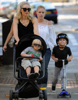 photo 6 in Gwen Stefani gallery [id447863] 2011-12-20 00:00:00