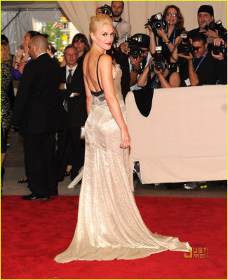 photo 26 in Gwen Stefani gallery [id262404] 2010-05-07 00:00:00