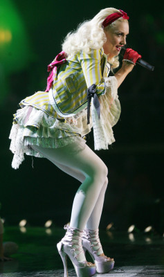 photo 17 in Gwen Stefani gallery [id131135] 2009-01-26 00:00:00