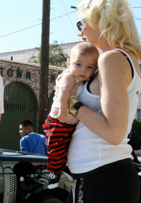 photo 11 in Gwen Stefani gallery [id447857] 2011-12-20 00:00:00