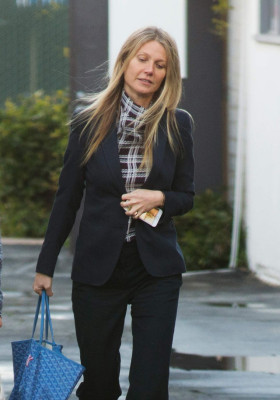 Gwyneth Paltrow - Out and About in Los Angeles 01/22/2017