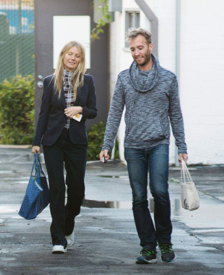 Gwyneth Paltrow Out And About in LA 22-24.01.2017