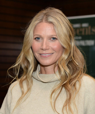Gwyneth Paltrow – “The Clean Plate Eat, Reset, Heal” Book Signing in LA 01/14/20