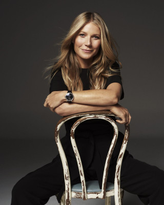 Gwyneth Paltrow – Photoshoot for Frederique Constant (2018)