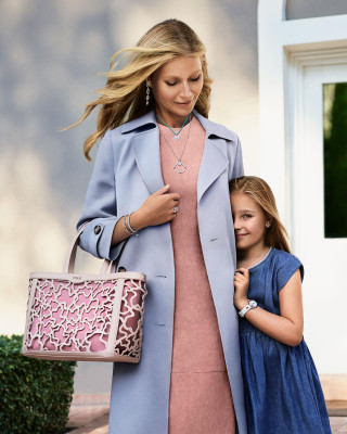 Gwyneth Paltrow - Tous Jewelry