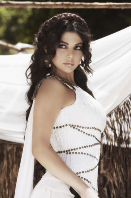 photo 3 in Haifa Wehbe gallery [id427810] 2011-10-11 00:00:00