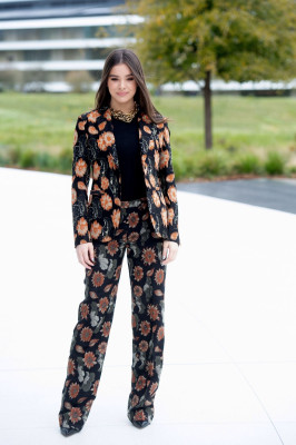 Hailee Steinfeld - Apple Product Launch Event in Cupertino 03/25/2019