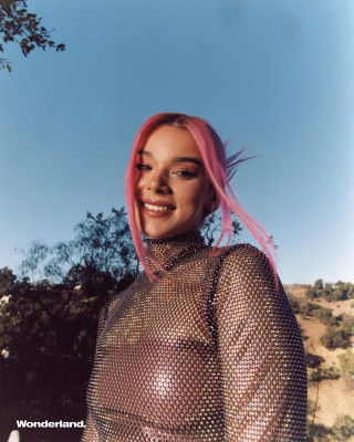 Hailee Steinfeld-Wonderland Magazine, Winter 2021