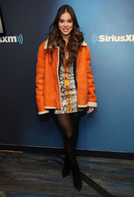Hailee Steinfeld at the SiriusXM Studios in NYC 12/20/2018
