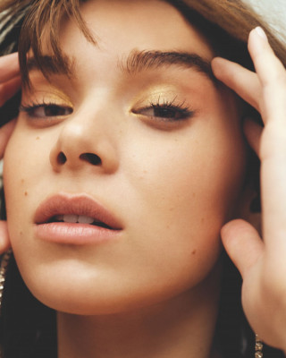 HAILEE STEINFELD in L’Officiel Magazine, 2020