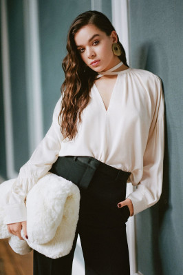 Hailee Steinfeld – Who What Wear UK Photoshoot 2018