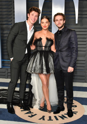 Hailee Steinfeld - 2018 Vanity Fair Oscar Party 