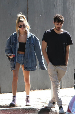 Hailey Baldwin pic #1002658