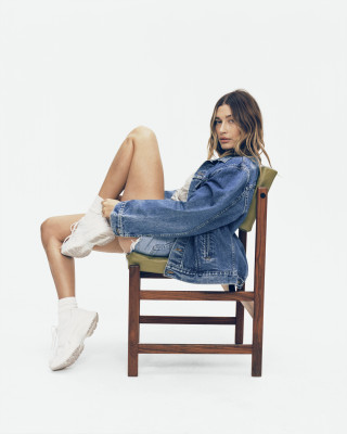 Hailey Baldwin -  Levi’s 501 Originals // 2021