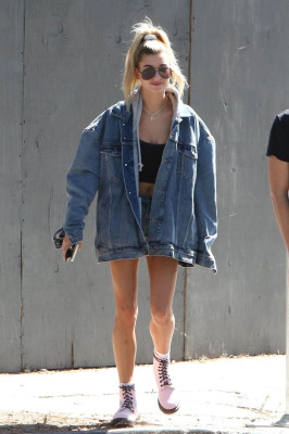 Hailey Baldwin pic #1002645