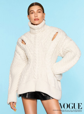 Hailey Baldwin for VOGUE Japan sept 2023
