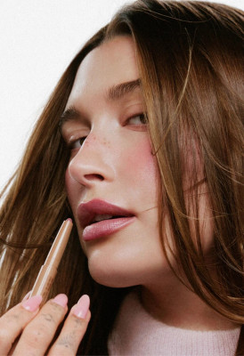 Hailey Baldwin for Rhode Peptide Lip Shape