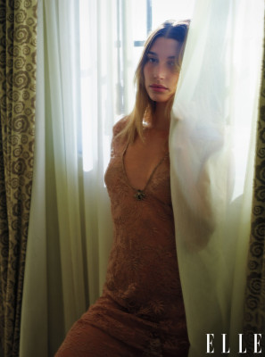 Hailey Baldwin by Mario Sorrenti for US ELLE // April 2021
