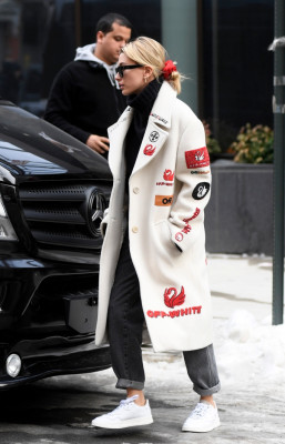 Hailey Baldwin pic #1151159