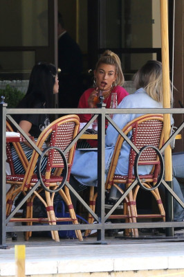 Hailey Baldwin pic #972964