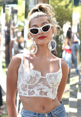 Hailey Baldwin – Levis Coachella Brunch at Coachella 2018 in Palm Springs