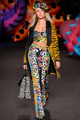 Hailey Baldwin pic #892333