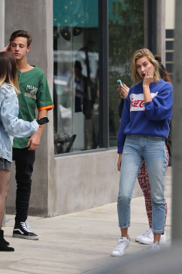 Hailey Baldwin pic #950286
