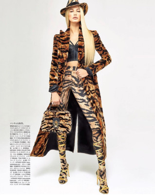 Hailey Baldwin – Vogue Japan September 2018