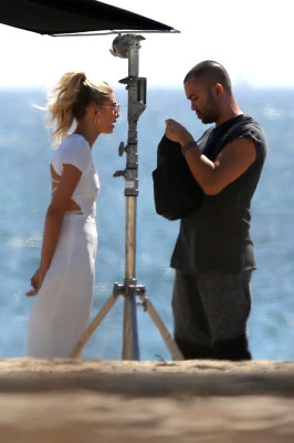 Hailey Baldwin pic #1005429