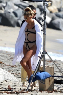Hailey Baldwin pic #1005785