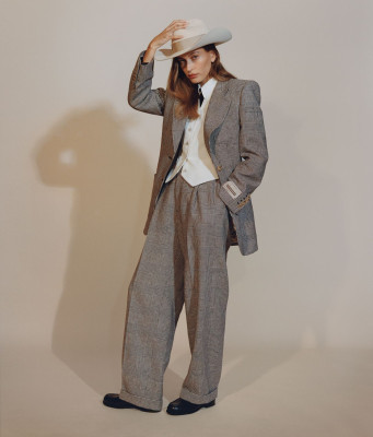 Hailey Baldwin by Angelo Pennetta for WSJ. Magazine (Spring 2022)