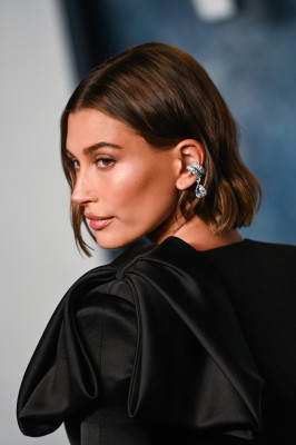 Hailey Baldwin - Vanity Fair Oscar Party in Beverly Hills 03/12/2023