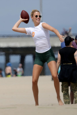 Hailey Clauson pic #1189158