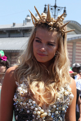 Hailey Clauson pic #923878