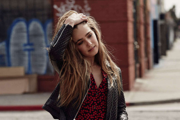 Haley Lu Richardson pic #1221969