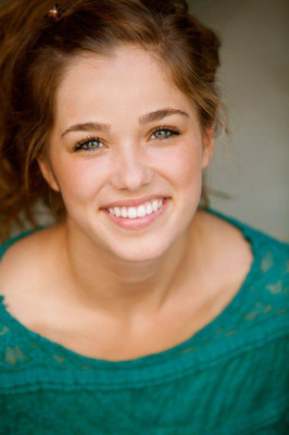 Haley Lu Richardson pic #1222586
