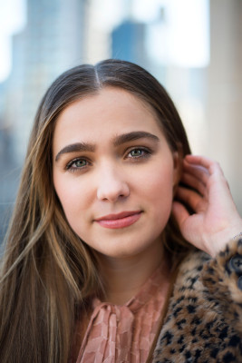 Haley Lu Richardson pic #1221890