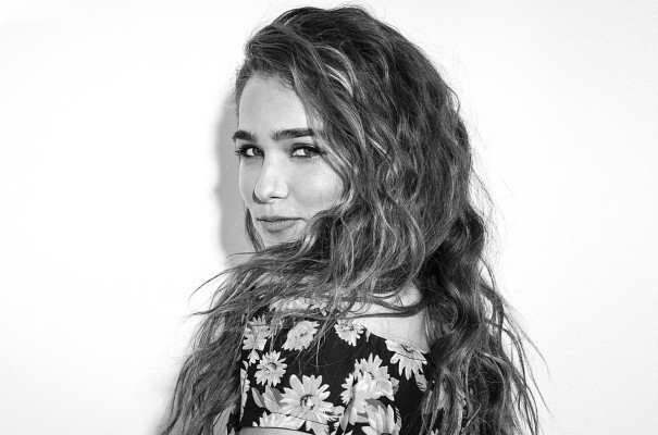Haley Lu Richardson pic #1222600