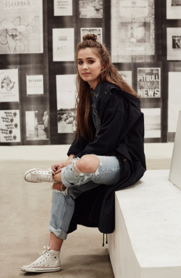 Haley Lu Richardson pic #1221896