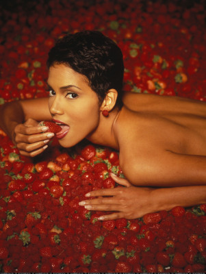 Halle Berry pic #216944