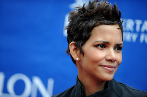 Halle Berry pic #392680