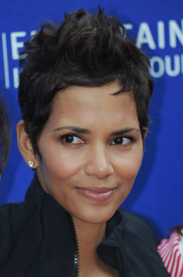 photo 3 in Halle Berry gallery [id392677] 2011-05-10 00:00:00