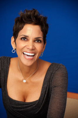 Halle Berry pic #322949