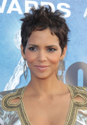 Halle Berry pic #368257