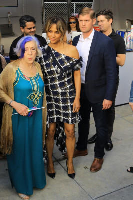 Halle Berry pic #1183623
